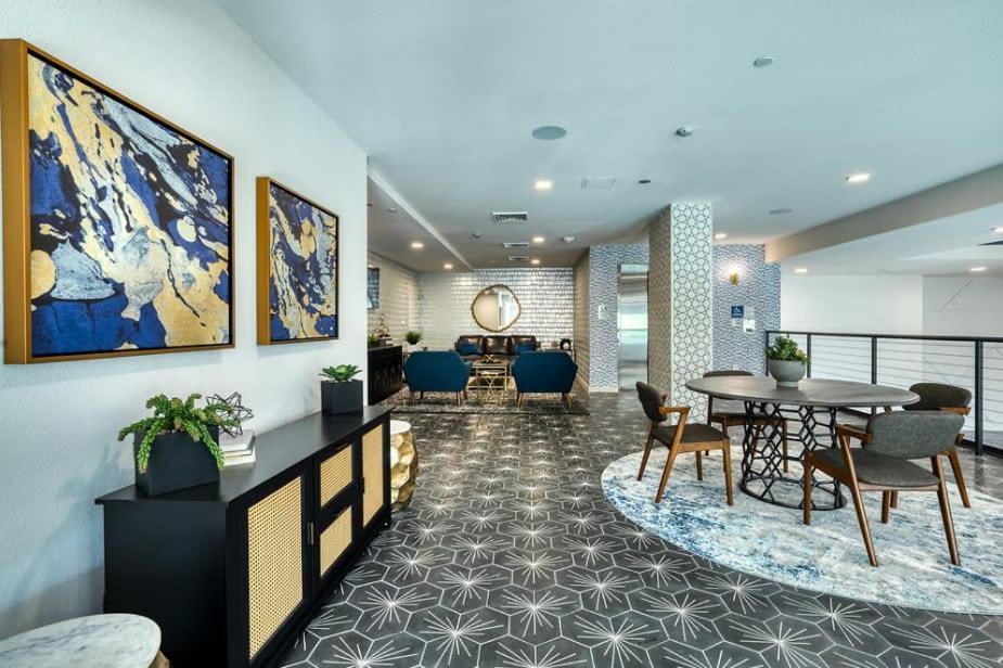 Cozysuites Phx Roro Gym, Pool, Pets, Parking! #9 Phoenix Esterno foto
