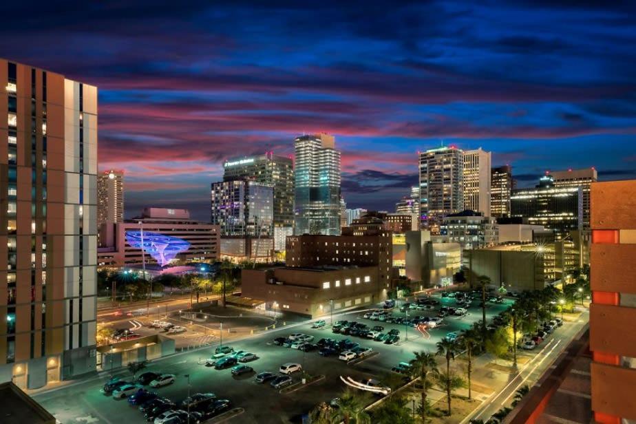 Cozysuites Phx Roro Gym, Pool, Pets, Parking! #9 Phoenix Esterno foto